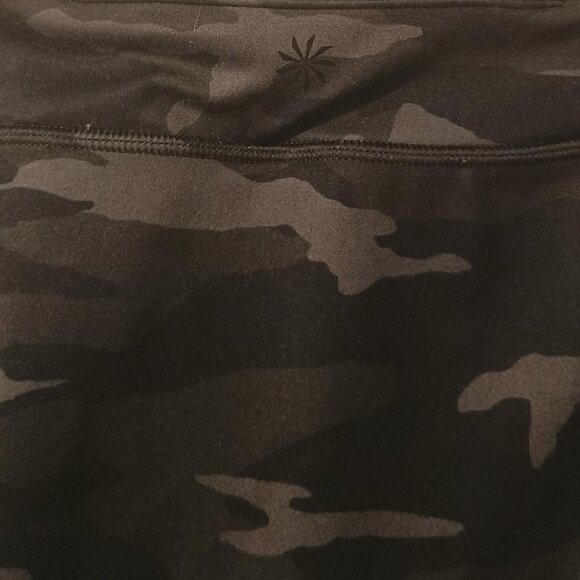 Athleta Girl/Swing Skort/Girls M 8-10/Black Gray Camo/Athletic Activewear - Picture 9 of 9